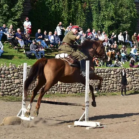 Farm stay Stadnina Koni Kierzbun *