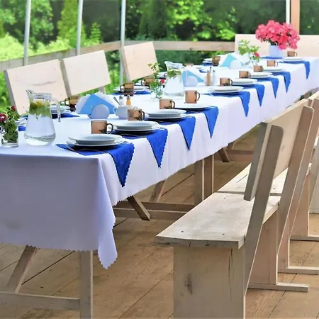 Hotel Stadnina Koni Kierzbun *