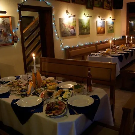 Hotel Stadnina Koni Kierzbun *